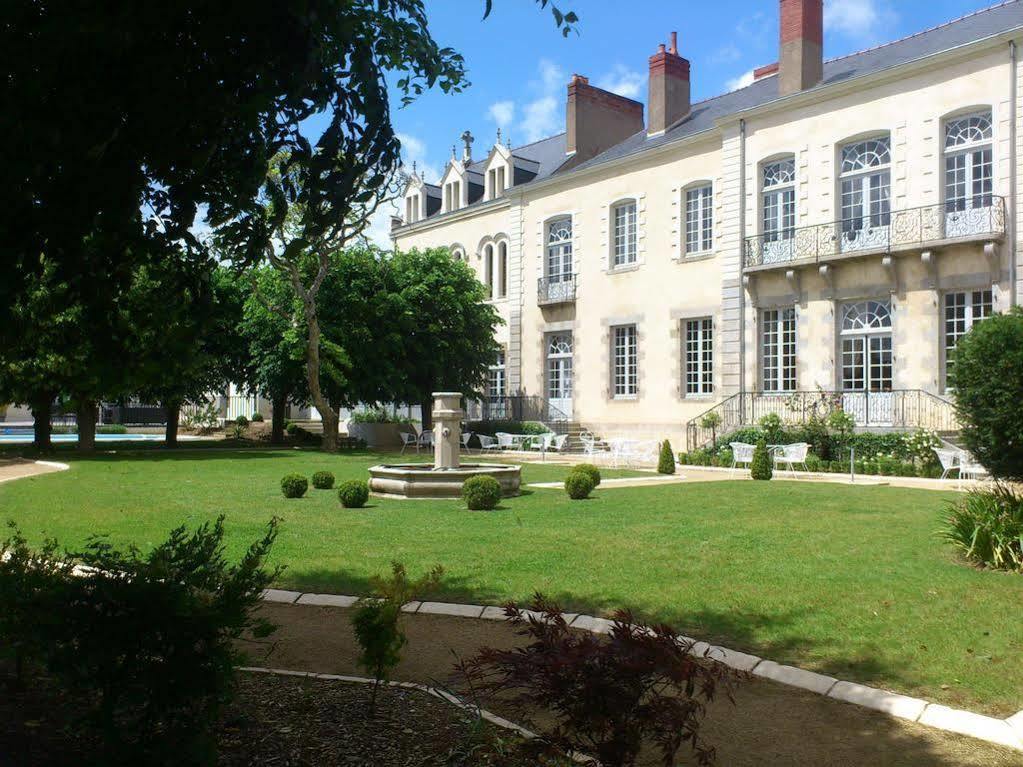 Hotel Restaurants & Spa Perier Du Bignon Laval  Exterior foto